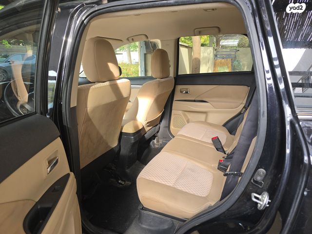 מיצובישי אאוטלנדר