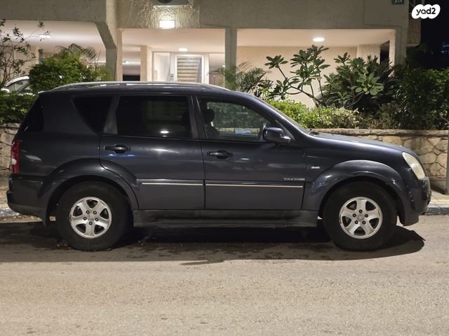 מודעת רכב סאנגיונג רקסטון