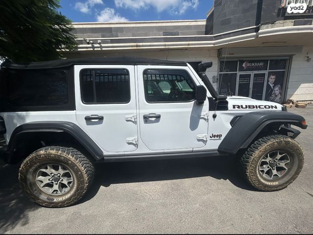 מודעת רכב ג'יפ רנגלר