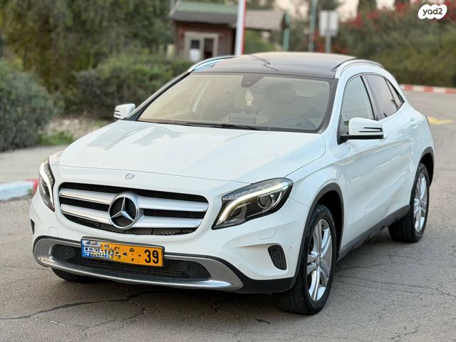 מודעת רכב מרצדס-בנץ GLA