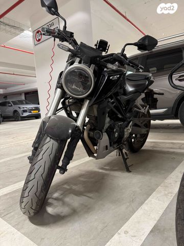 הונדה CB125R