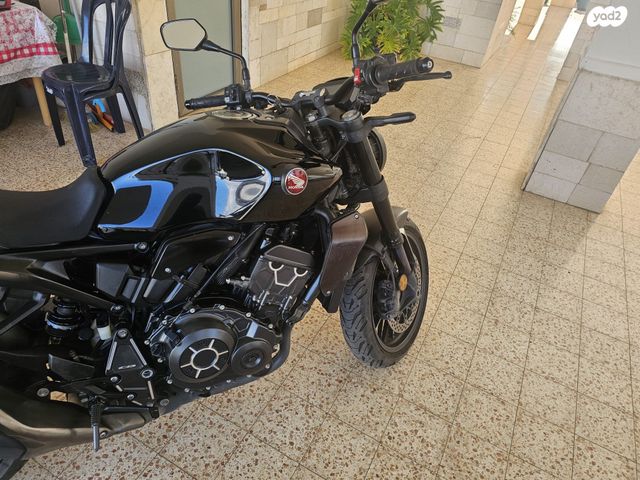 הונדה CB1000R