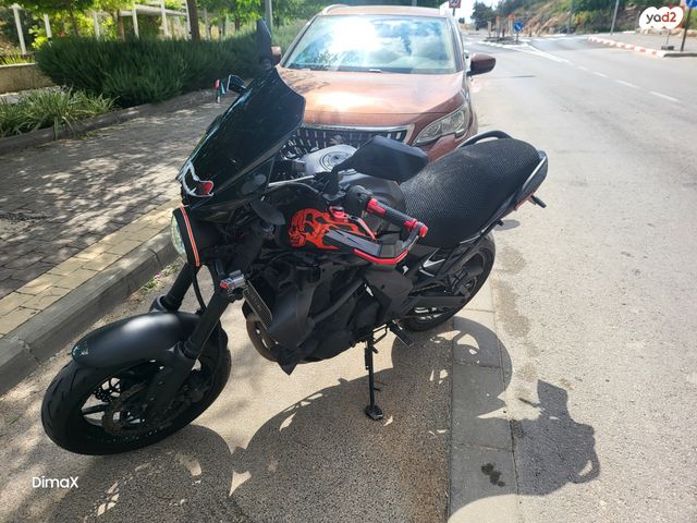 קאוואסאקי Versys 650