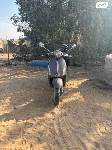 פיאג'ו וספה פרימוורה 125