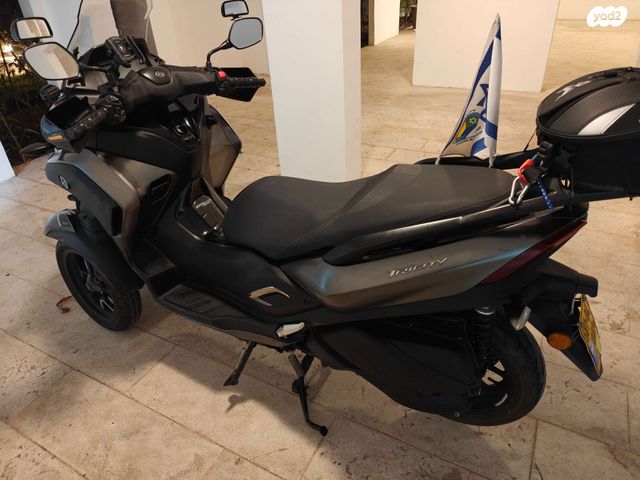 ימאהה טריסיטי 300