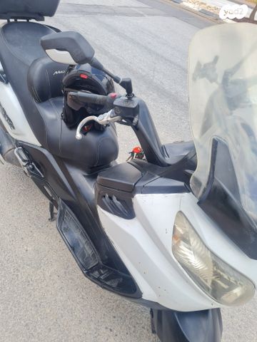 מודעת רכב סאן יאנג מקסים 400