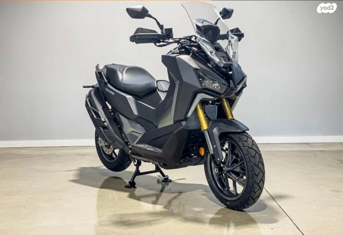 מודעת רכב סאן יאנג ADX400