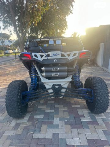 בומברדיר/קאן אם