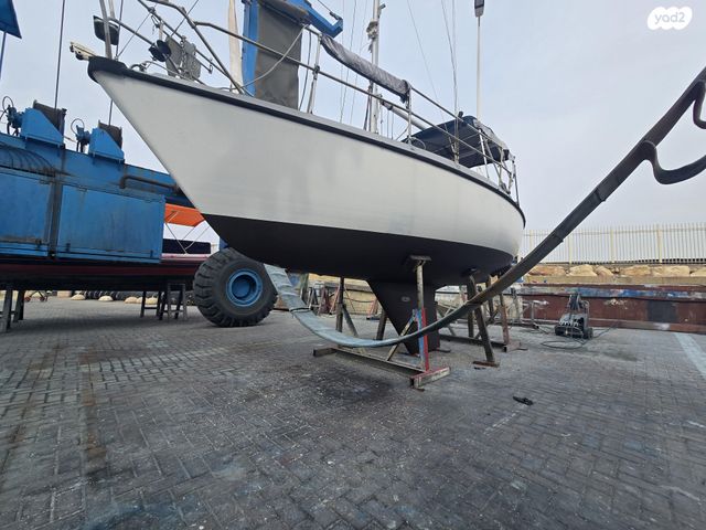 יאכטות - מפרשית