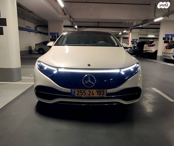 מודעת רכב מרצדס-בנץ EQS