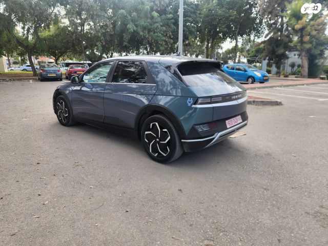 יונדאי איוניק 5