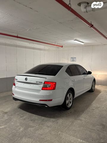 סקודה אוקטביה