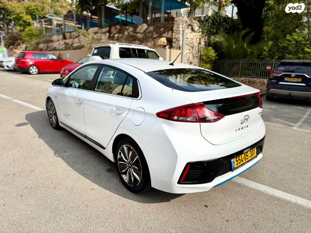 יונדאי איוניק