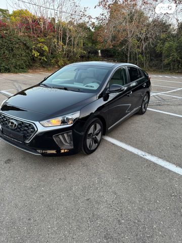 יונדאי איוניק