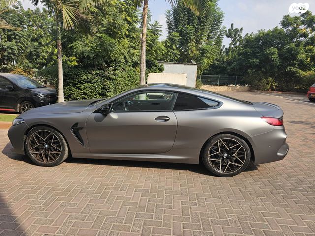 מודעת רכב ב מ וו סדרה 8