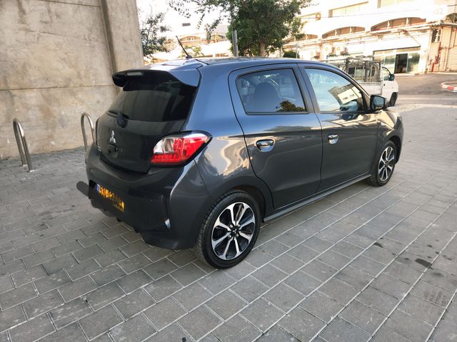 מיצובישי ספייס סטאר