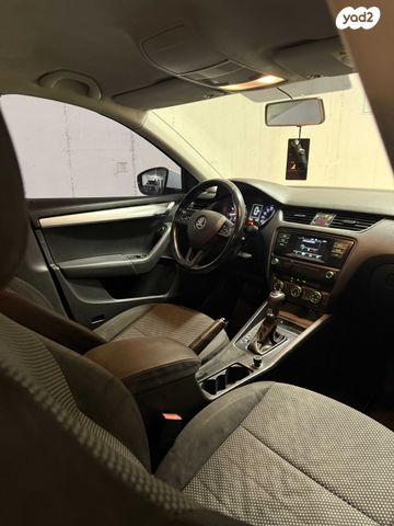 סקודה אוקטביה