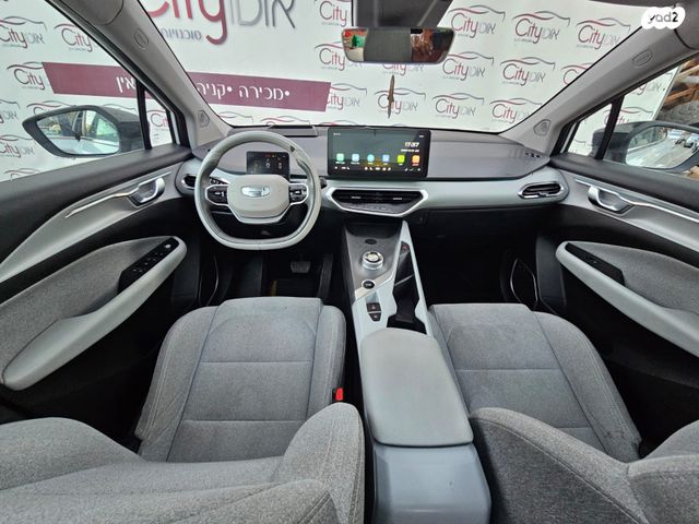 ג׳ילי Geometry C