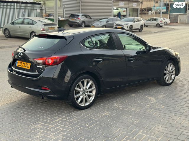 מאזדה 3