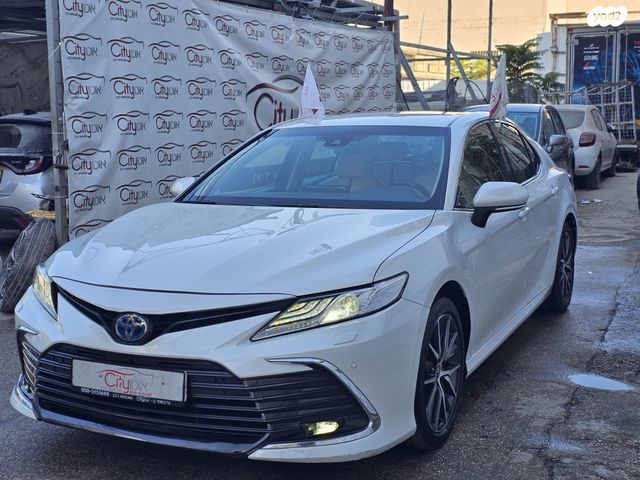 מודעת רכב טויוטה קאמרי 2