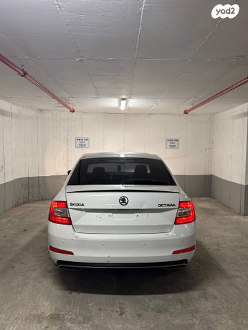 סקודה אוקטביה