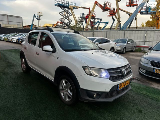 דאצ'יה סנדרו