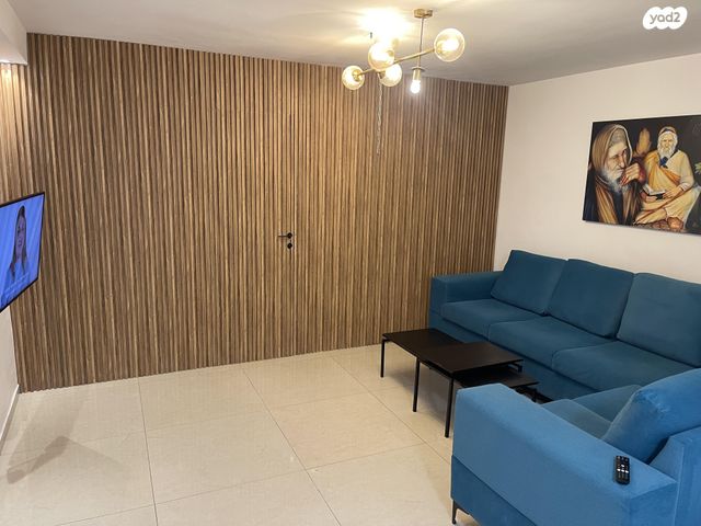 דירה, קרן היסוד 28, רובע ד', אשדוד