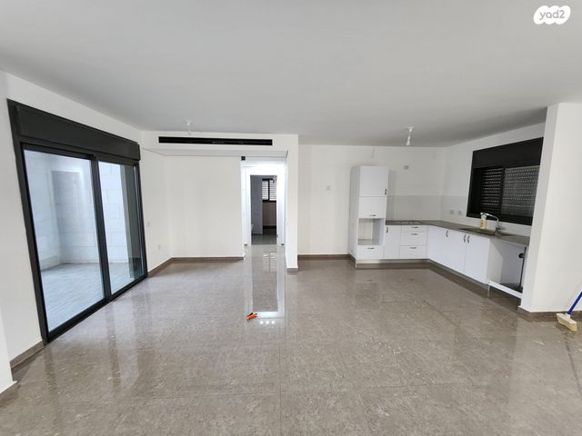 הרב מרדכי אליהו 22