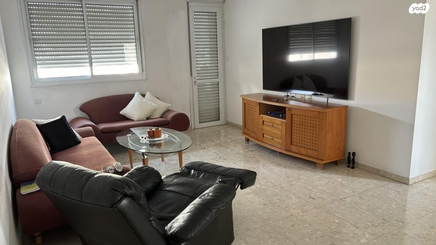 דרך זאב ז'בוטינסקי 117