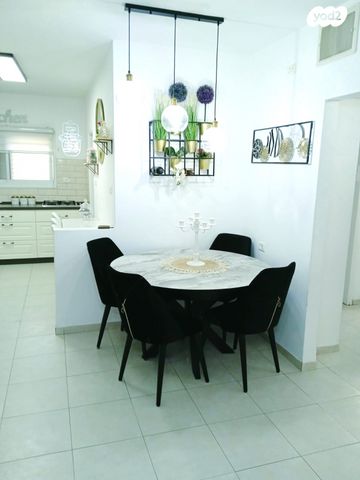 דירה, הרשל גרינשפן 5, נווה מנחם, באר שבע