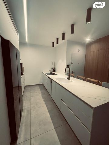 דירה, אודם 25, צמרות המושבה, באר יעקב