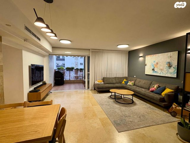 מזכרת בתיה 3