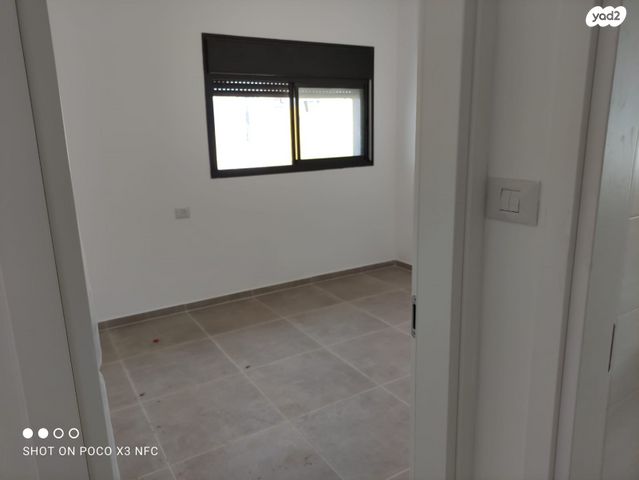 אריק איינשטיין 105