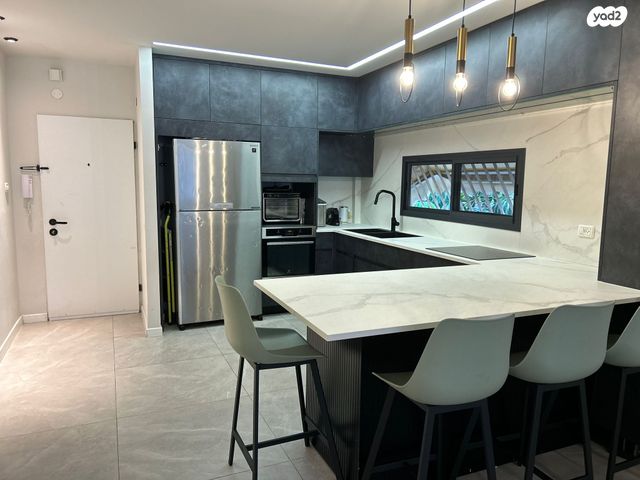 הרמן צבי שפירא 19