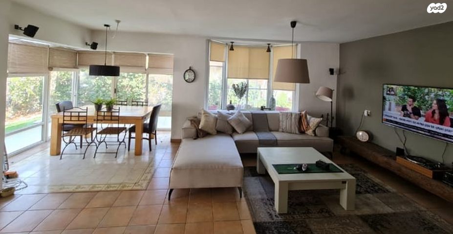 בית פרטי/ קוטג', עפרוני 18, צעירה, כפר ורדים