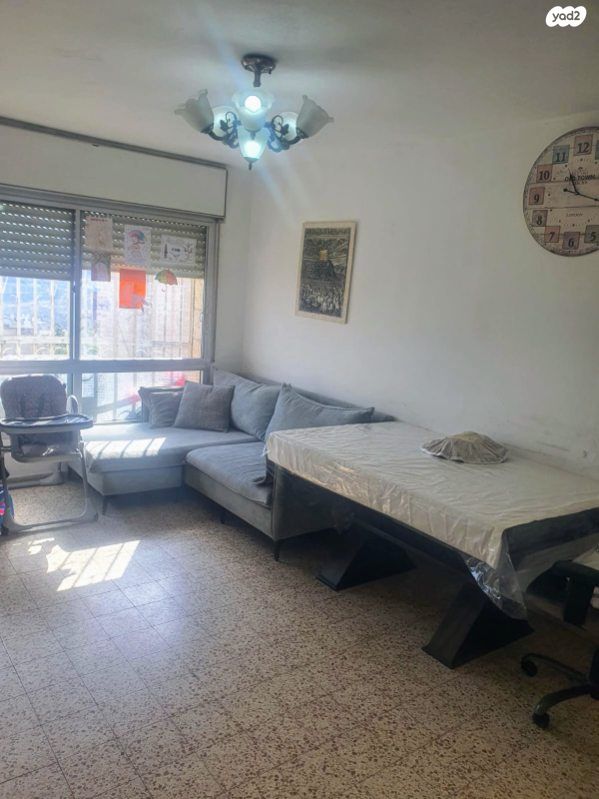 דירה, השישה עשר 33, פסגת זאב, ירושלים