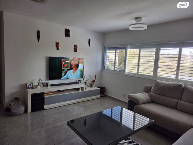 דירה, ליבורנו 5, רמת הנשיא, בת ים