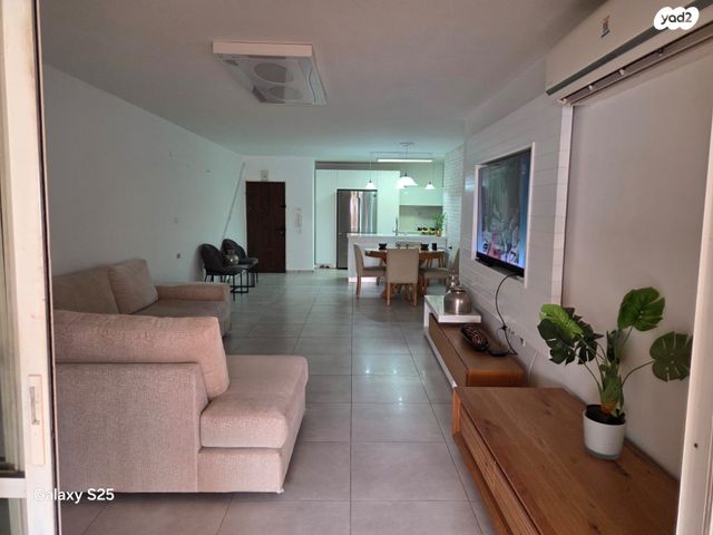 דירת גן, בית הערבה 16, קרית גנים, ראשון לציון