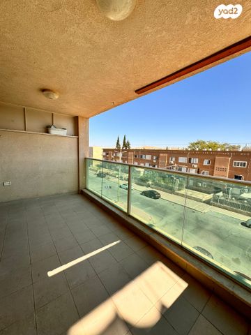 דירה, בר כוכבא 270, גיורא יוספטל, דימונה