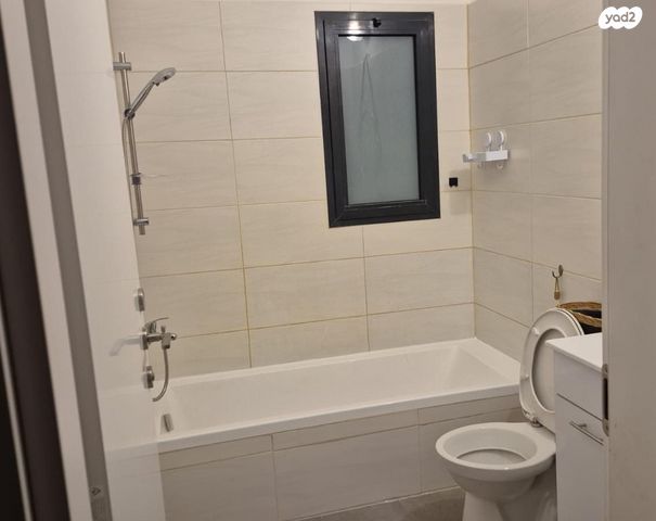 דירה, אריק איינשטיין 105, נווה שרון / שער העיר, נתיבות