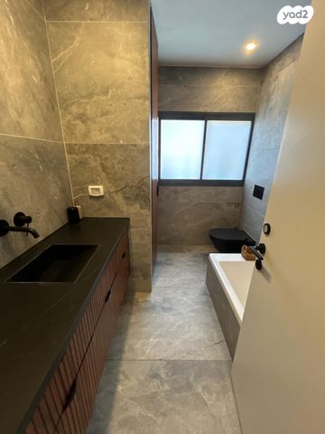 דירה, הרמן צבי שפירא 19, המרכז השקט / מרכז העיר, פתח תקווה