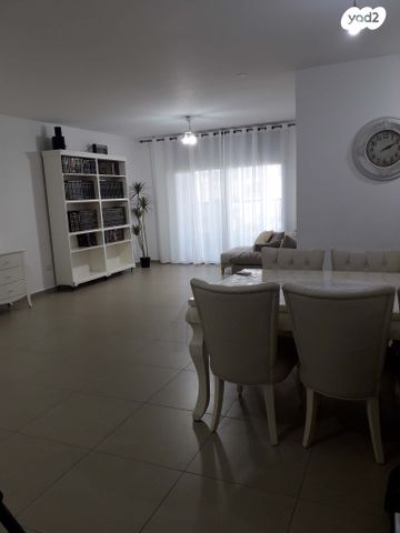 דירה, רבקה אמנו 10, כרמי גת, קרית גת