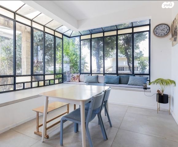 דו משפחתי, הנרקיס 29, פרדסיה, פרדסיה