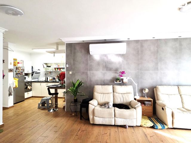 דירה, הורדים 11, שכונת הורדים, קרית שמונה