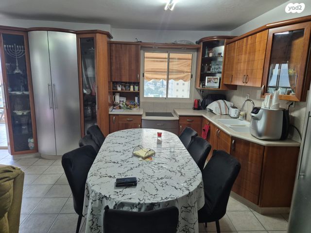 דירה, דגניה 7, שיכון עובדים, טבריה