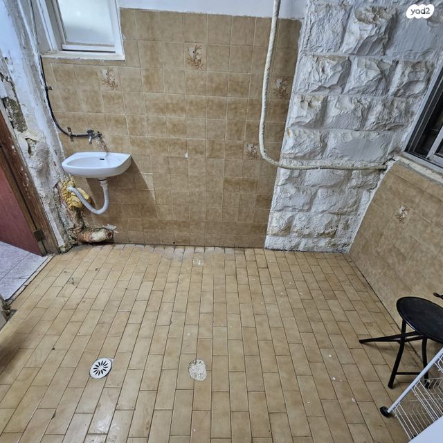 דירה, מעגלות הרב פרדס 29, נווה יעקב, ירושלים