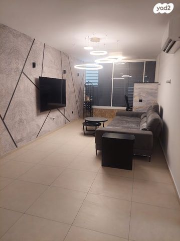 דירה, משה שרת 3, לב העיר, בת ים