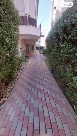 דירה, צפצפות 13, מרכז העיר, עפולה