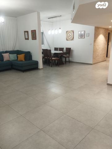 דירה, דרך חיים 2003, מצפה יריחו, מצפה יריחו