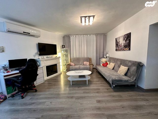 דירה, קדיש לוז 11, לב מוצקין, בנה ביתך, קרית מוצקין